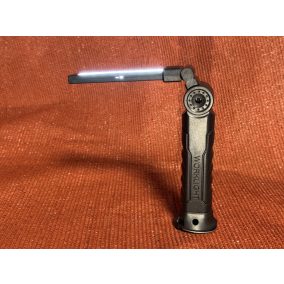 Nagy fényerejű ledes szerelőlámpa