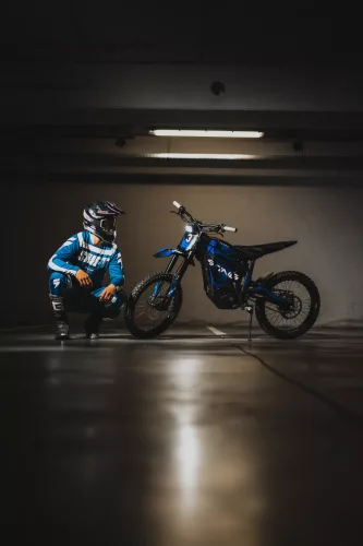Talaria Sting TL4000 elektromos motorkerékpár – L3e, 125-ös kategória